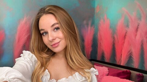 Porn Chat Live with BeatriceEsmont