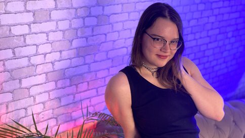 Porn Chat Live with LunyLorens